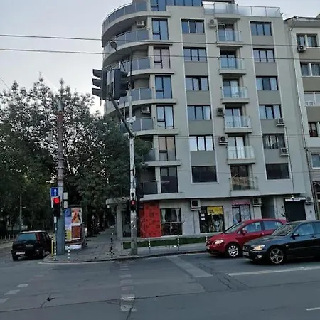 Διαμέρισμα Opalchenska / Pirotska *